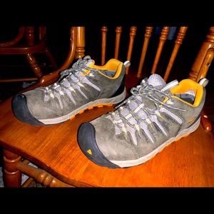 Keen athletic shoes
